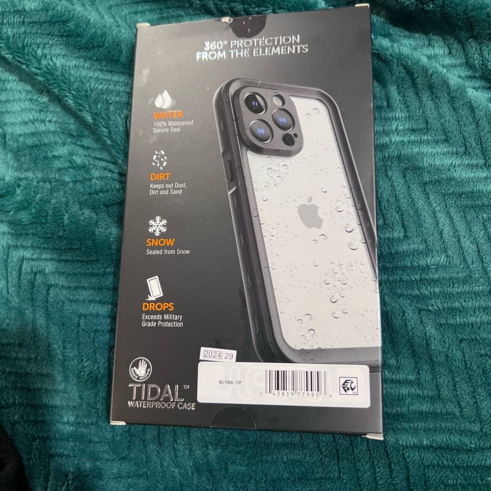 Body Glove Gray Waterproof Case for iPhone 13 Pro - Picture 3 of 3